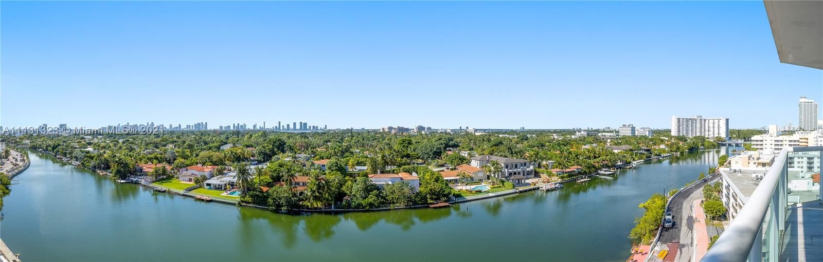 Recently Sold: $749,000 (2 beds, 2 baths, 1020 Square Feet)