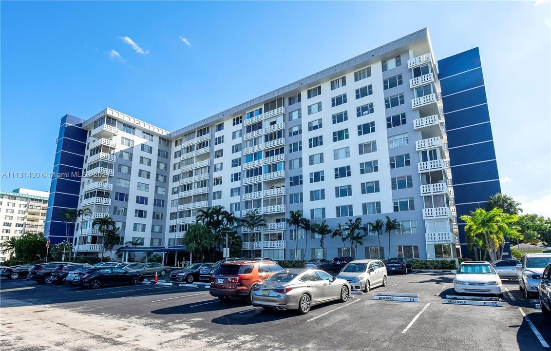 Recently Sold: $139,000 (1 beds, 1 baths, 844 Square Feet)