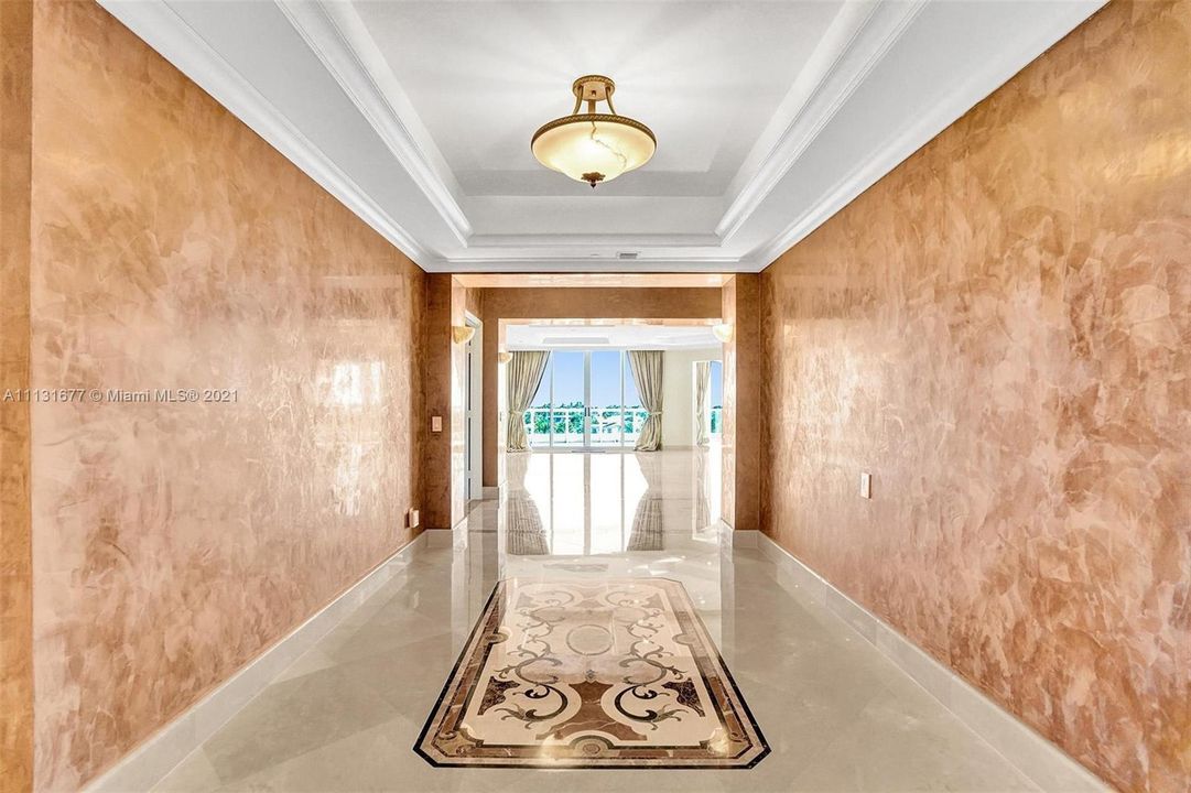 Recently Sold: $1,950,000 (5 beds, 5 baths, 4169 Square Feet)