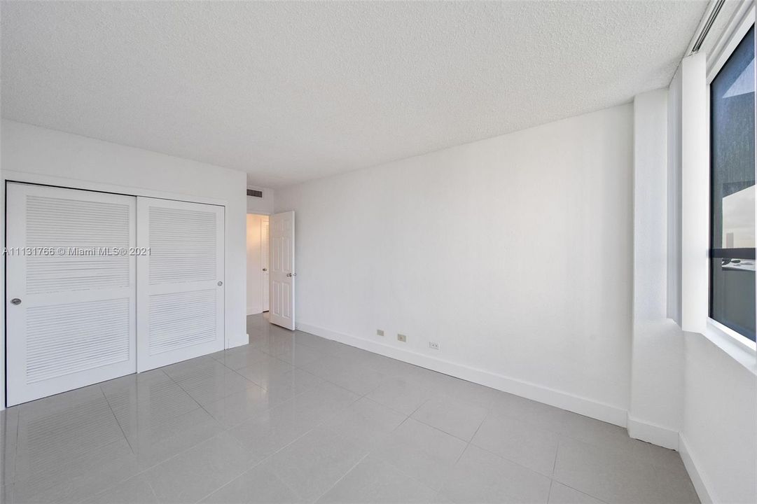 Recently Rented: $3,009 (2 beds, 2 baths, 1120 Square Feet)