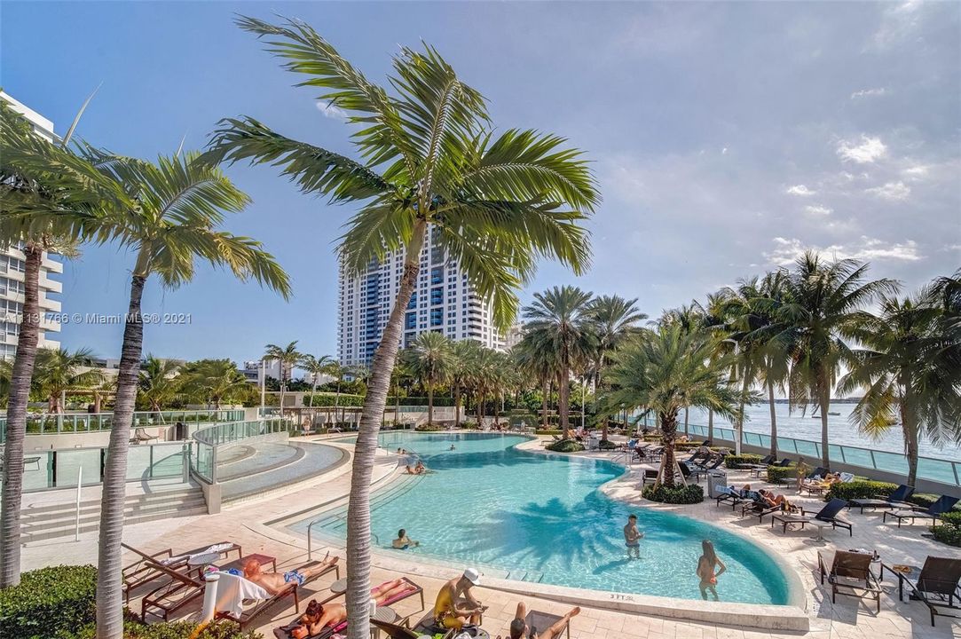 Recently Rented: $3,009 (2 beds, 2 baths, 1120 Square Feet)