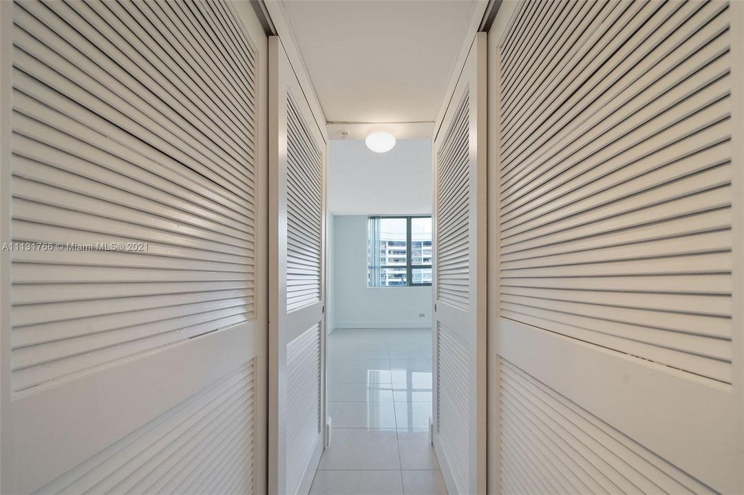 Recently Rented: $3,009 (2 beds, 2 baths, 1120 Square Feet)