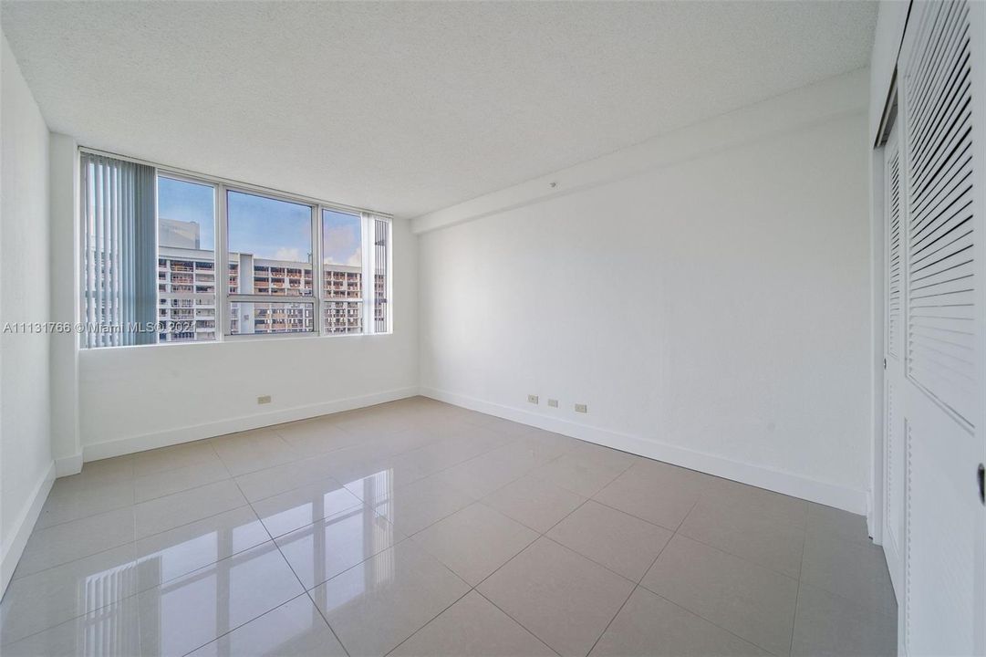 Recently Rented: $3,009 (2 beds, 2 baths, 1120 Square Feet)