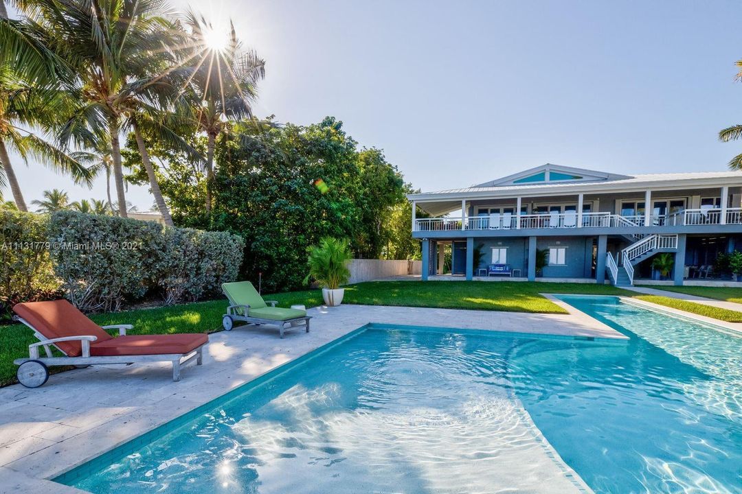 Recently Sold: $5,500,000 (3 beds, 2 baths, 0 Square Feet)