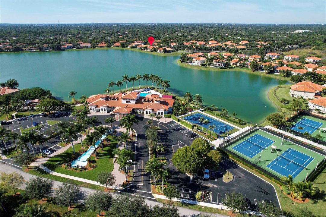 Recently Sold: $1,299,000 (6 beds, 5 baths, 3875 Square Feet)