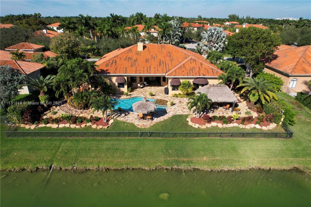 Recently Sold: $1,299,000 (6 beds, 5 baths, 3875 Square Feet)