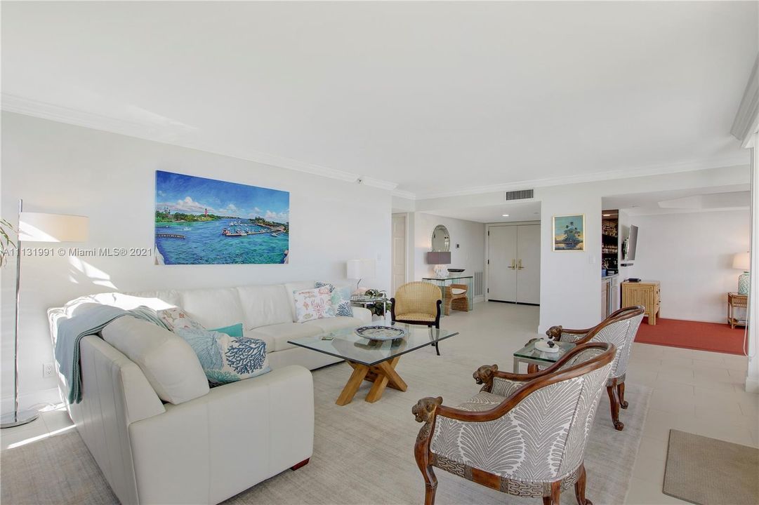 Recently Sold: $2,300,000 (2 beds, 2 baths, 2010 Square Feet)