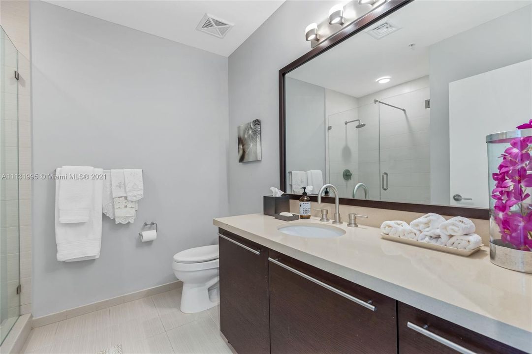 Recently Sold: $387,000 (1 beds, 2 baths, 840 Square Feet)