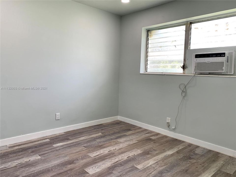 Recently Rented: $1,550 (2 beds, 1 baths, 0 Square Feet)