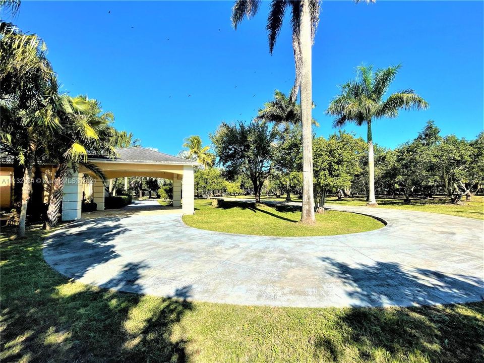 Recently Sold: $1,699,900 (4 beds, 4 baths, 3764 Square Feet)