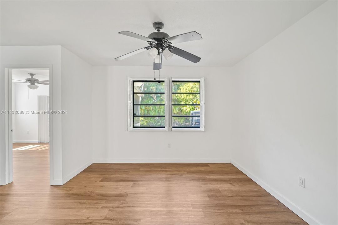 Recently Sold: $1,100,000 (2 beds, 2 baths, 1650 Square Feet)