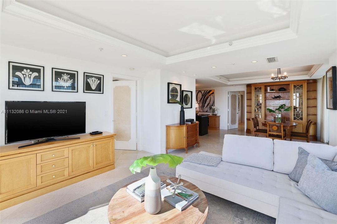 Recently Sold: $1,295,000 (2 beds, 2 baths, 1530 Square Feet)