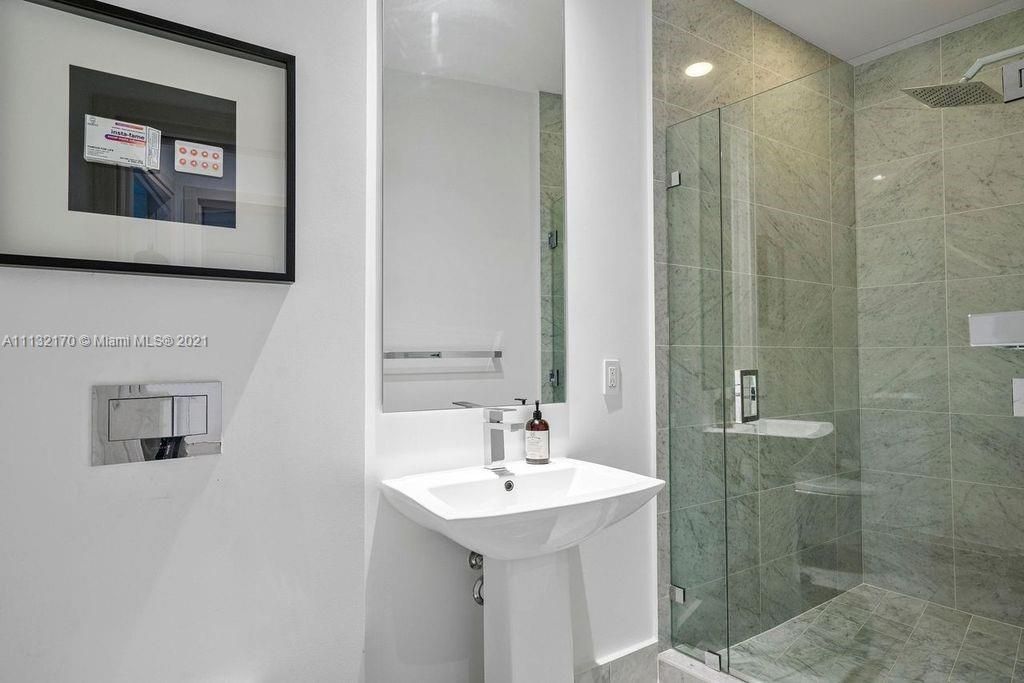 Недавно арендовано: $8,000 (3 спален, 3 ванн, 1321 Квадратных фут)