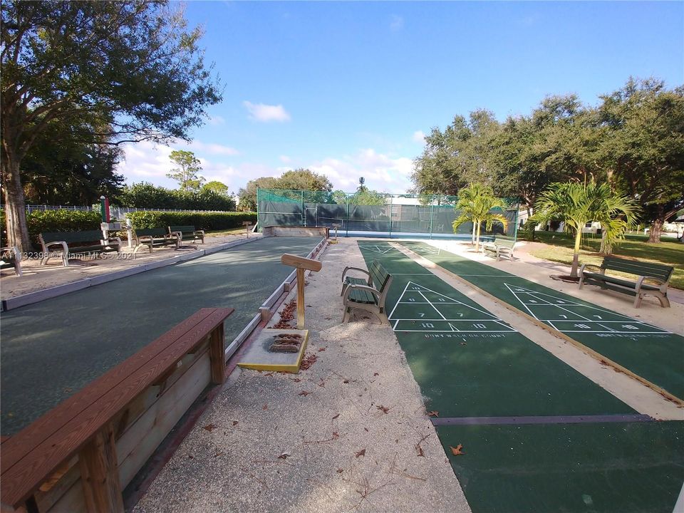 Shuffleboard, Tennis Court, Pickleball, Bocce Ball courts