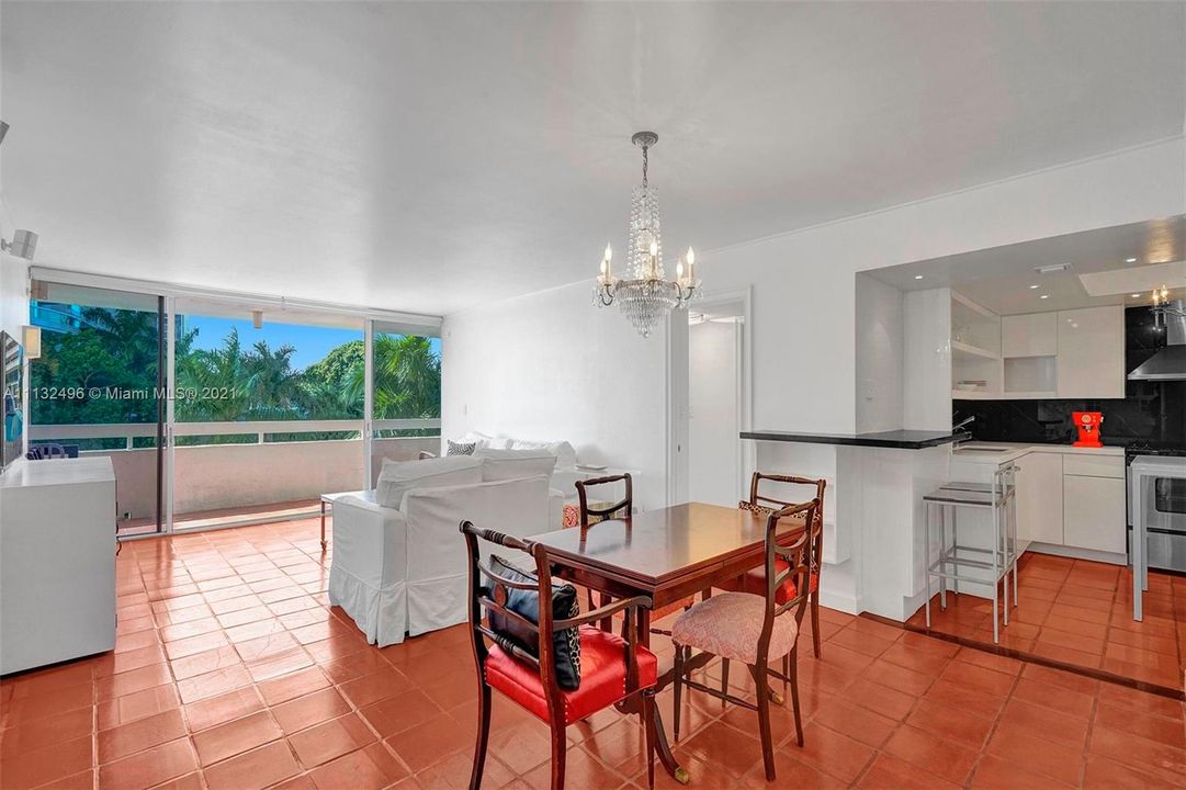 Recently Sold: $515,000 (2 beds, 2 baths, 1316 Square Feet)