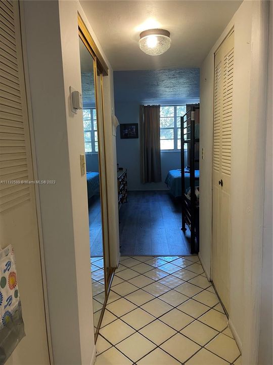 Recently Sold: $139,999 (1 beds, 1 baths, 960 Square Feet)