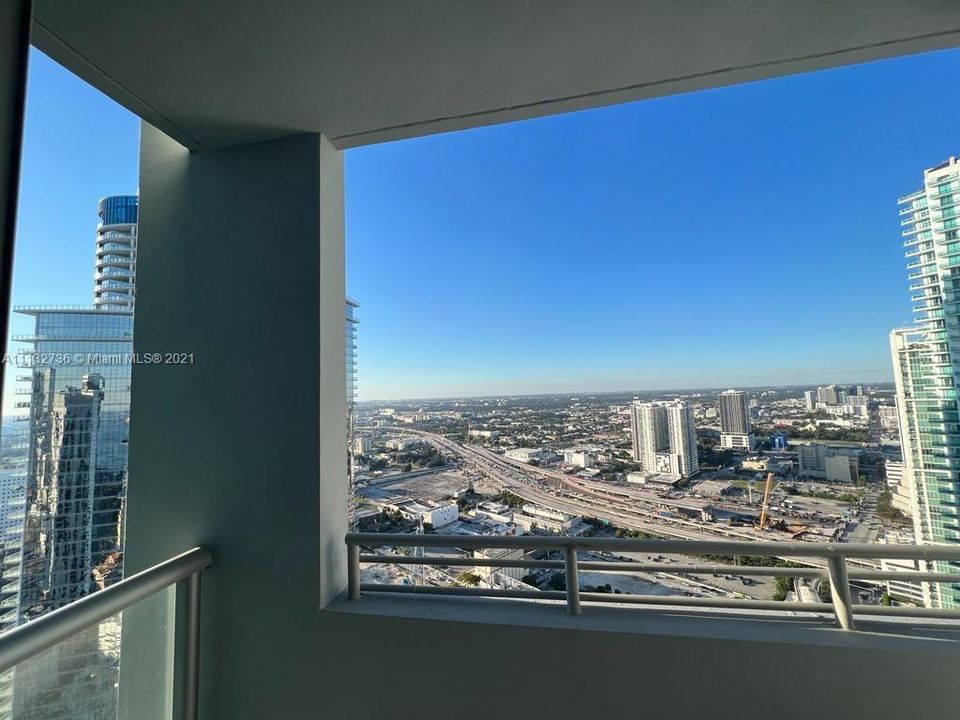 Recently Sold: $675,000 (2 beds, 2 baths, 1315 Square Feet)
