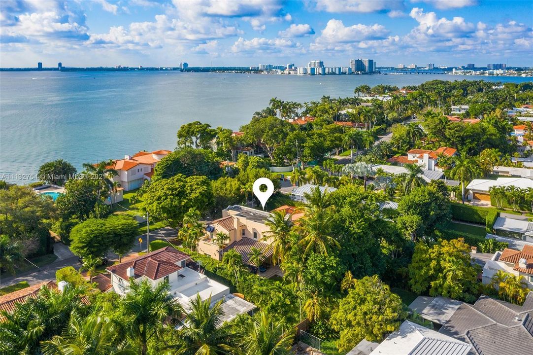 Perfectly located in the heart of Miami Beach, across from Biscayne Bay!