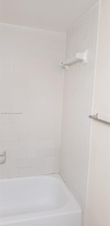 Recently Rented: $1,400 (1 beds, 1 baths, 700 Square Feet)