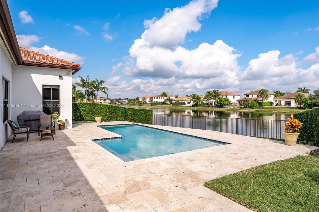 Recently Sold: $1,420,000 (4 beds, 3 baths, 3076 Square Feet)