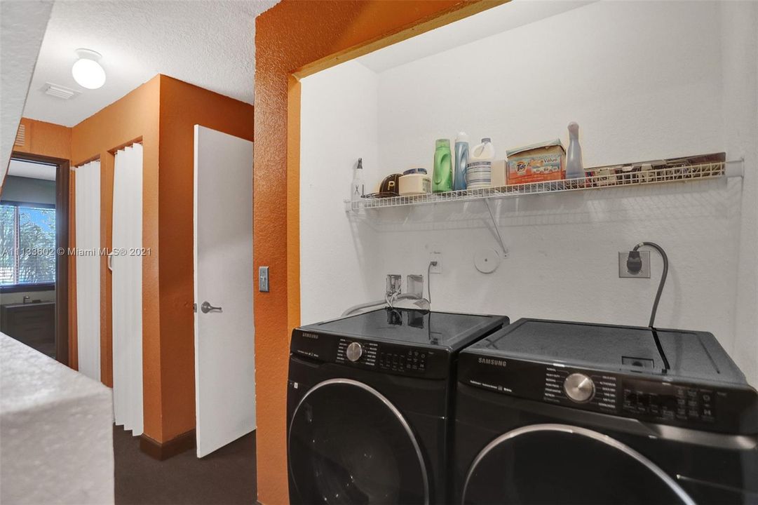 Vendido Recientemente: $209,640 (3 camas, 2 baños, 1548 Pies cuadrados)