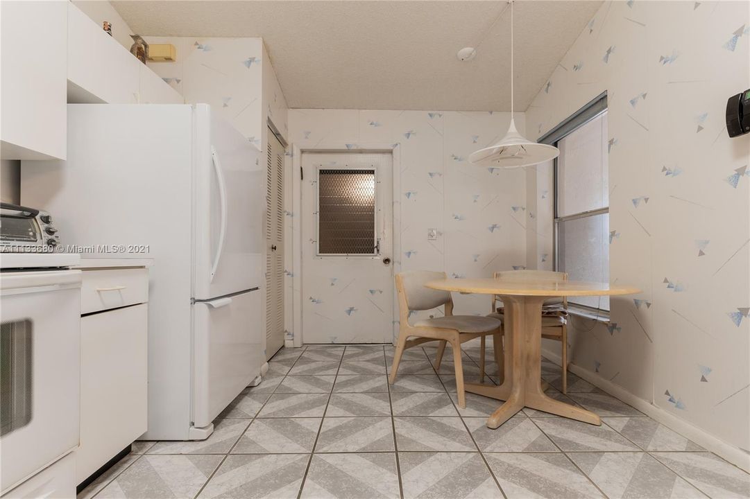 最近售出: $285,000 (2 贝兹, 2 浴室, 1234 平方英尺)