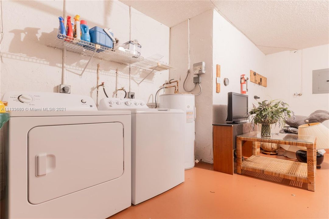 最近售出: $285,000 (2 贝兹, 2 浴室, 1234 平方英尺)