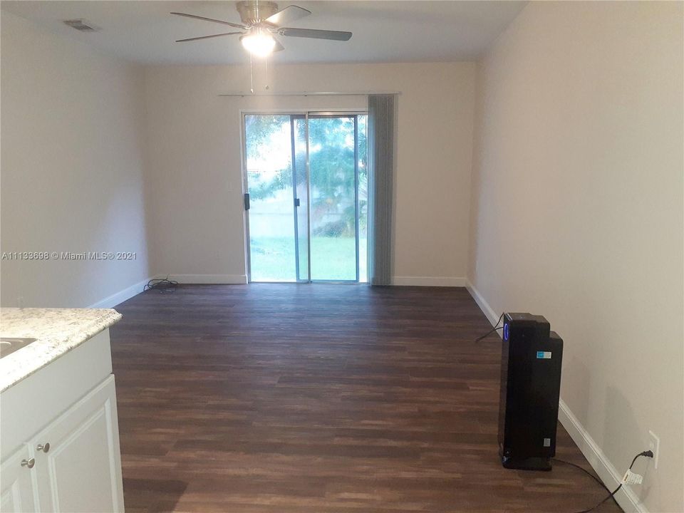 Recently Rented: $1,200 (0 beds, 1 baths, 0 Square Feet)