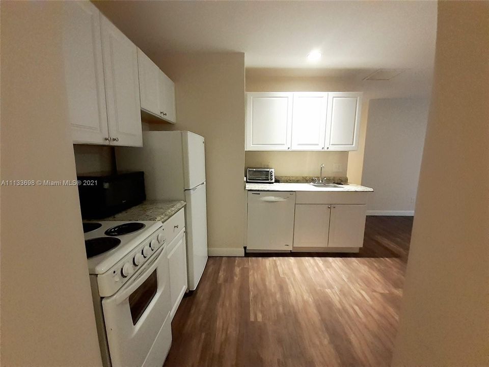 Recently Rented: $1,200 (0 beds, 1 baths, 0 Square Feet)