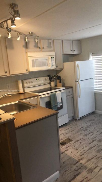 Vendido Recientemente: $54,900 (3 camas, 2 baños, 0 Pies cuadrados)