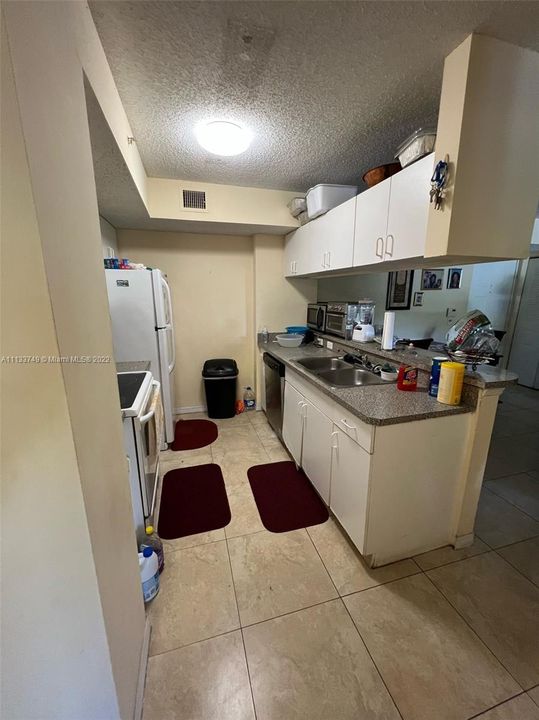 Recently Sold: $279,001 (3 beds, 2 baths, 1200 Square Feet)
