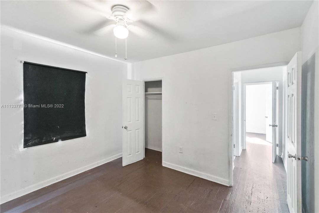 Recently Sold: $509,000 (2 beds, 1 baths, 958 Square Feet)