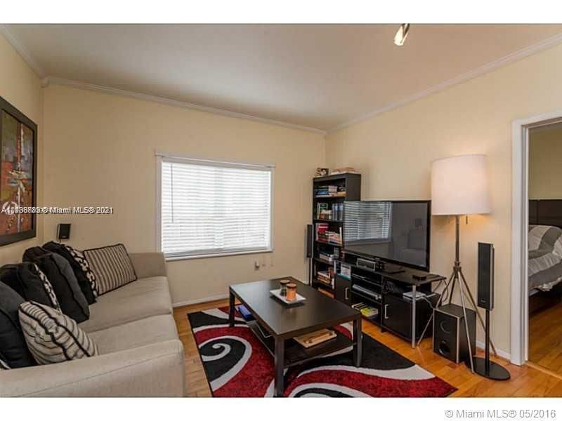 Recently Sold: $185,000 (1 beds, 1 baths, 450 Square Feet)