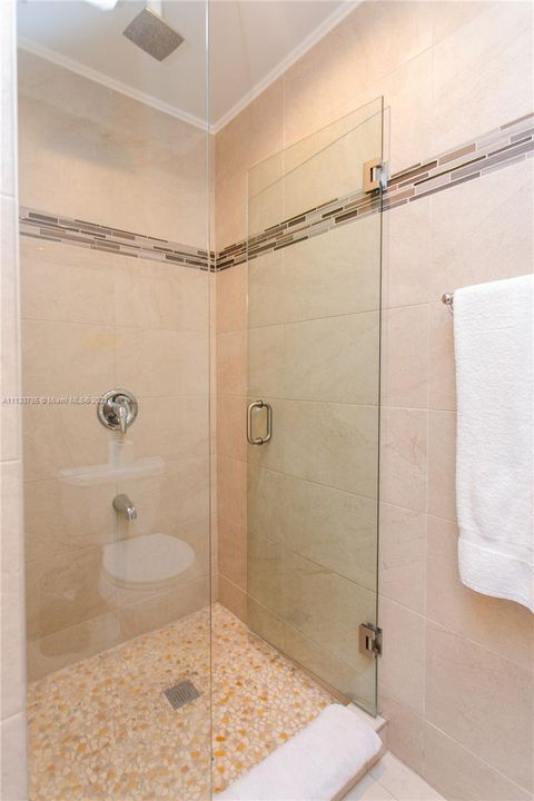 最近售出: $849,000 (4 贝兹, 3 浴室, 1821 平方英尺)