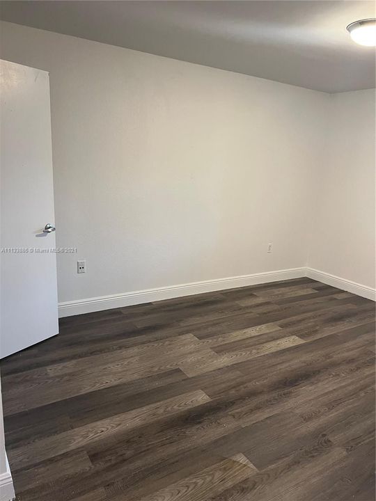 Recently Rented: $1,750 (1 beds, 1 baths, 747 Square Feet)