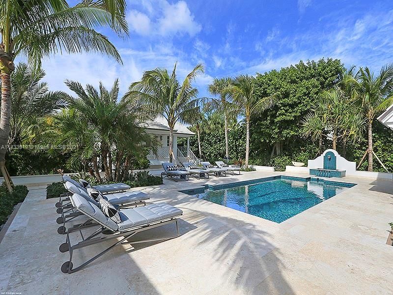 Recently Sold: $21,500,000 (5 beds, 6 baths, 5938 Square Feet)