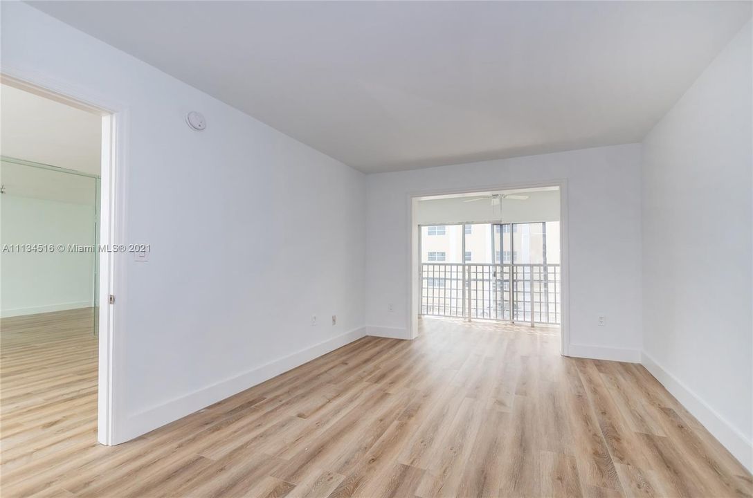 Recently Rented: $2,500 (1 beds, 1 baths, 854 Square Feet)