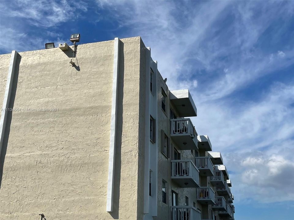 Недавно продано: $90,000 (1 спален, 1 ванн, 700 Квадратных фут)