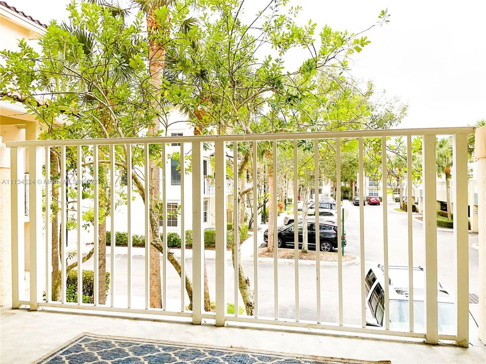 Recientemente alquilado: $2,500 (2 camas, 2 baños, 1101 Pies cuadrados)