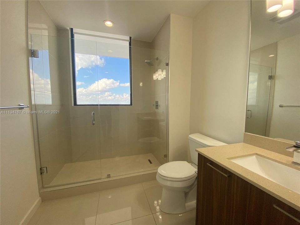 Recientemente alquilado: $4,200 (3 camas, 2 baños, 1557 Pies cuadrados)