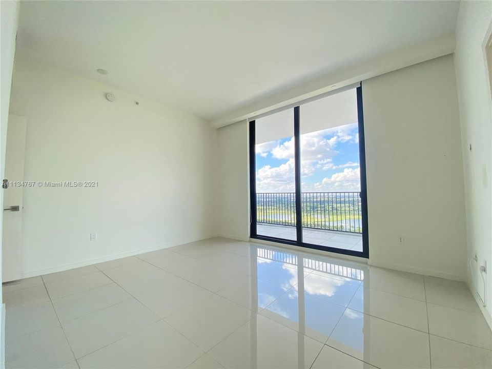 Recientemente alquilado: $4,200 (3 camas, 2 baños, 1557 Pies cuadrados)