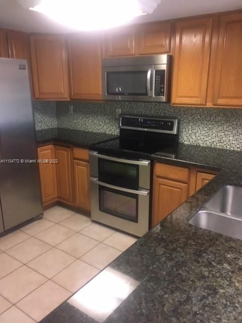 9050 NW 28th St # 123, Coral Springs FL 33065