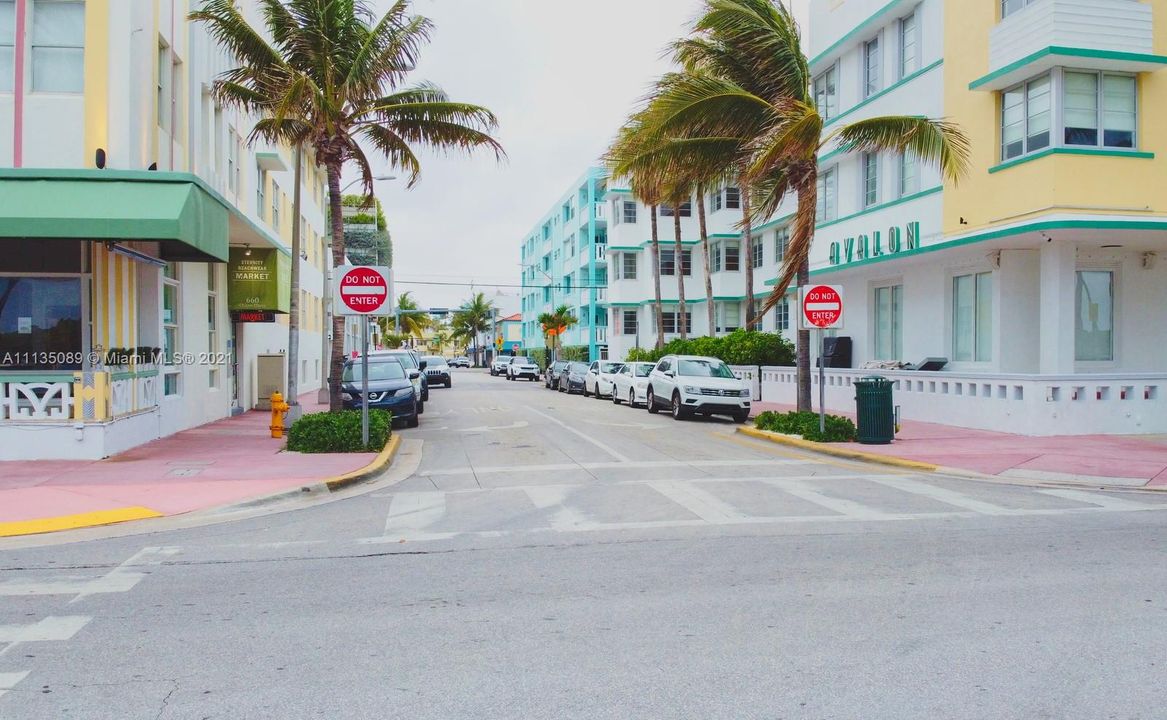 The building seen from Ocean Drive.