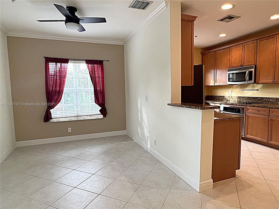 Recently Rented: $2,890 (2 beds, 2 baths, 1467 Square Feet)