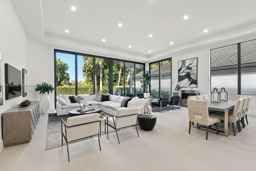 Recently Sold: $2,700,000 (3 beds, 4 baths, 2692 Square Feet)