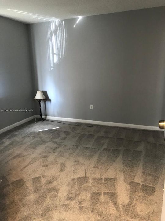 Recently Rented: $1,600 (2 beds, 2 baths, 884 Square Feet)