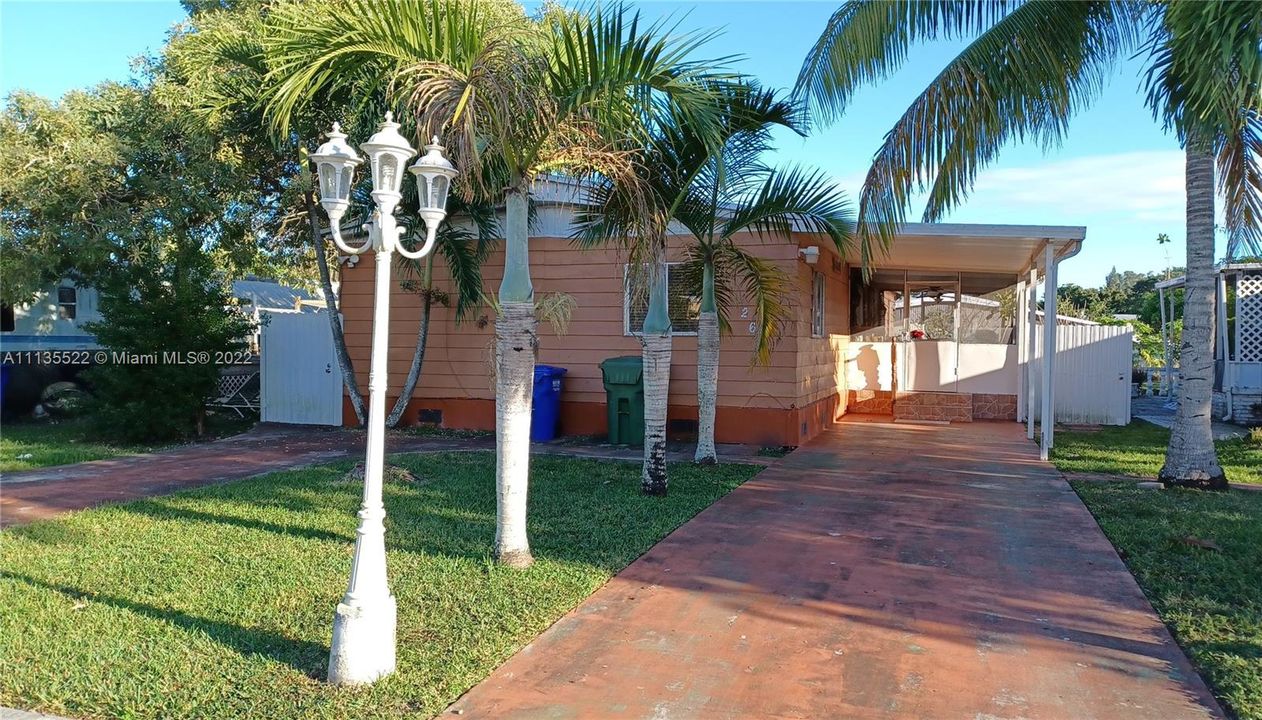 Vendido Recientemente: $225,000 (3 camas, 2 baños, 1440 Pies cuadrados)