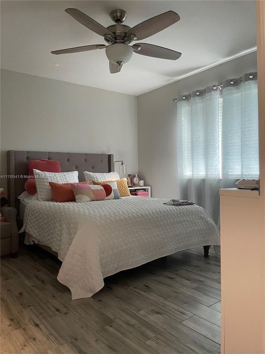 bedroom master (furnished )