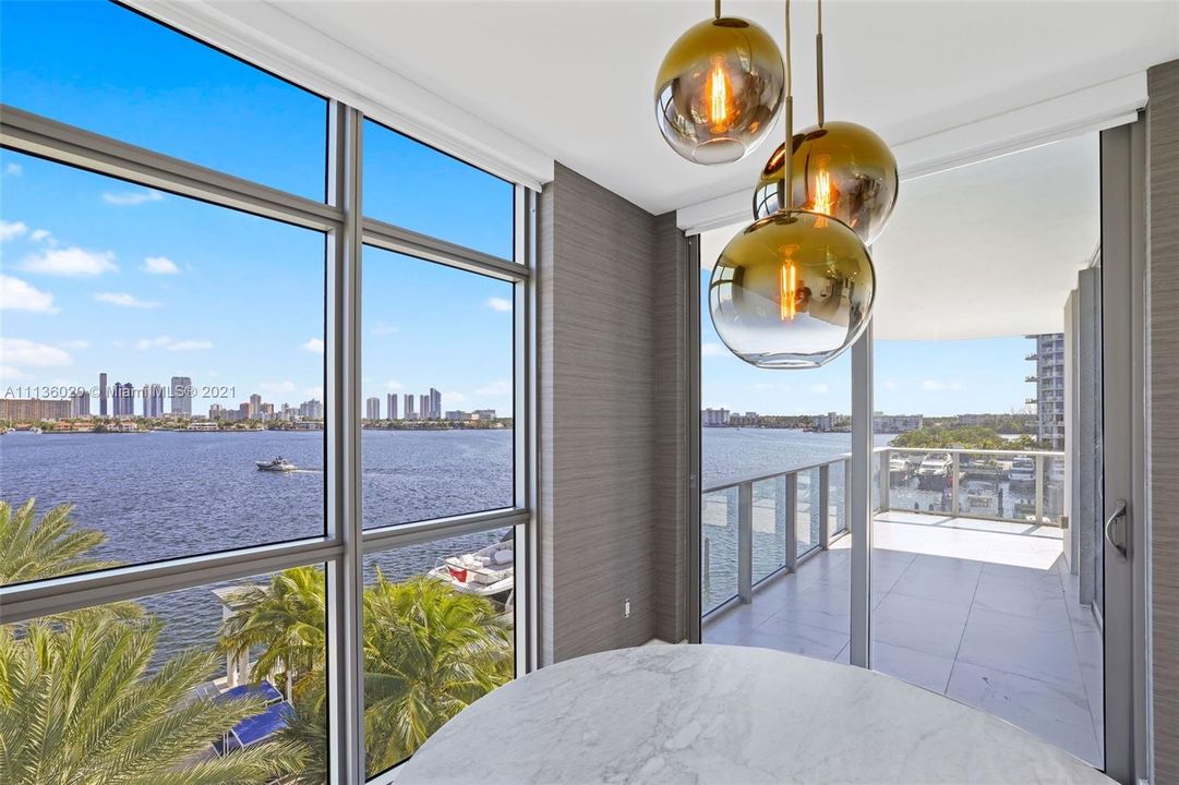 Recently Sold: $1,675,000 (3 beds, 3 baths, 2219 Square Feet)