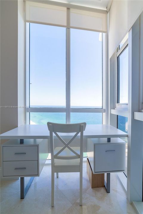 最近售出: $1,445,000 (2 贝兹, 2 浴室, 1614 平方英尺)